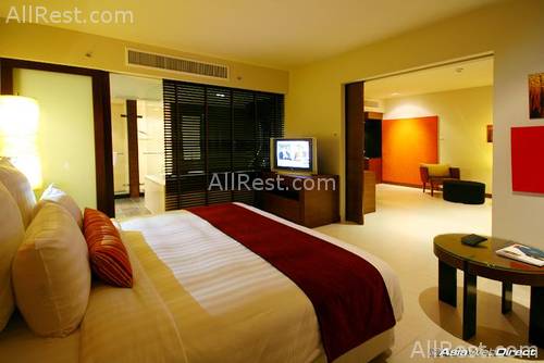 Millennium Resort Patong 33